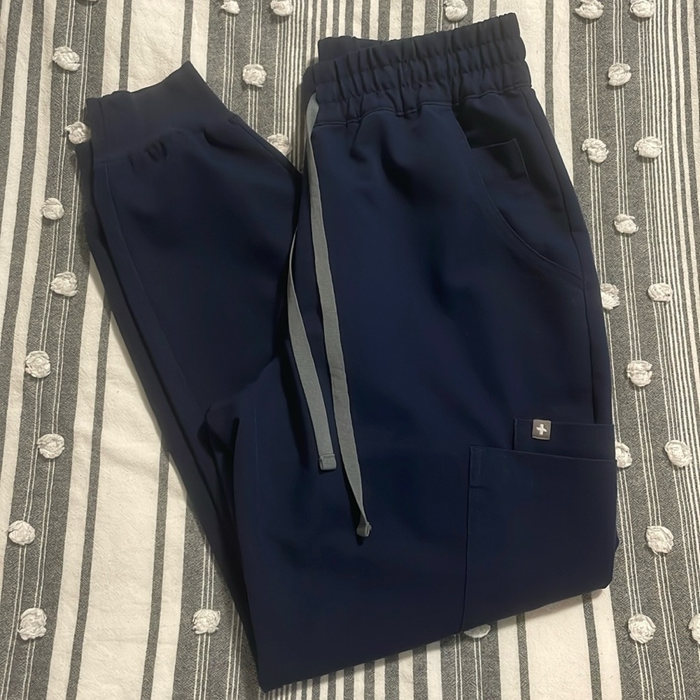 FIGS Navy High Waisted Uman Relaxed Jogger Scrub Pant (SP)